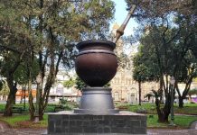 Um monumento de presente? A origem da Cuia da Praça Marechal Floriano